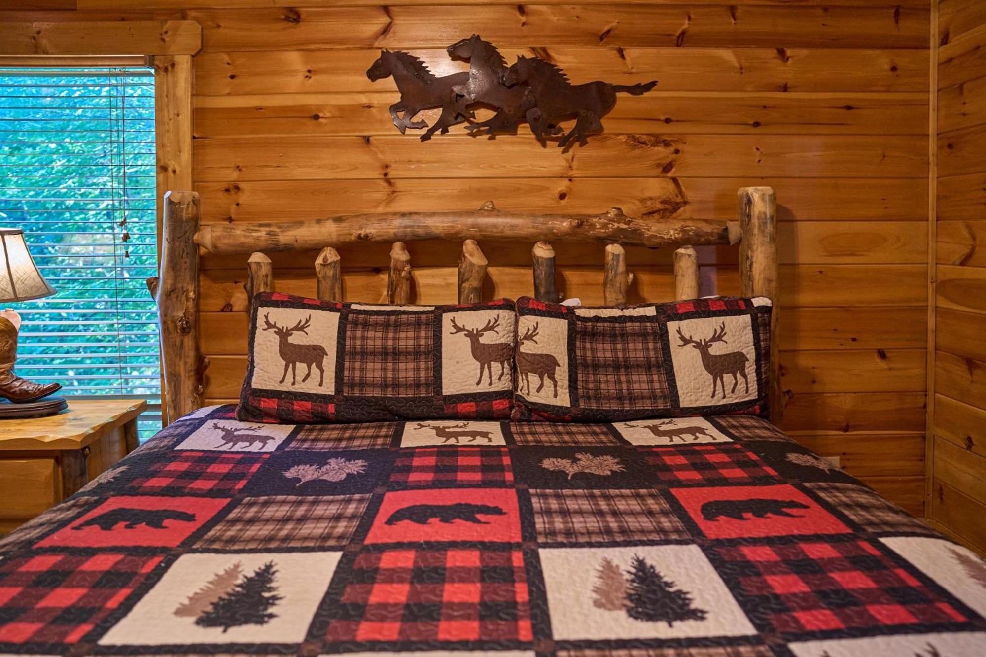 Firefly Lodge Holiday Home Gatlinburg Bagian luar foto